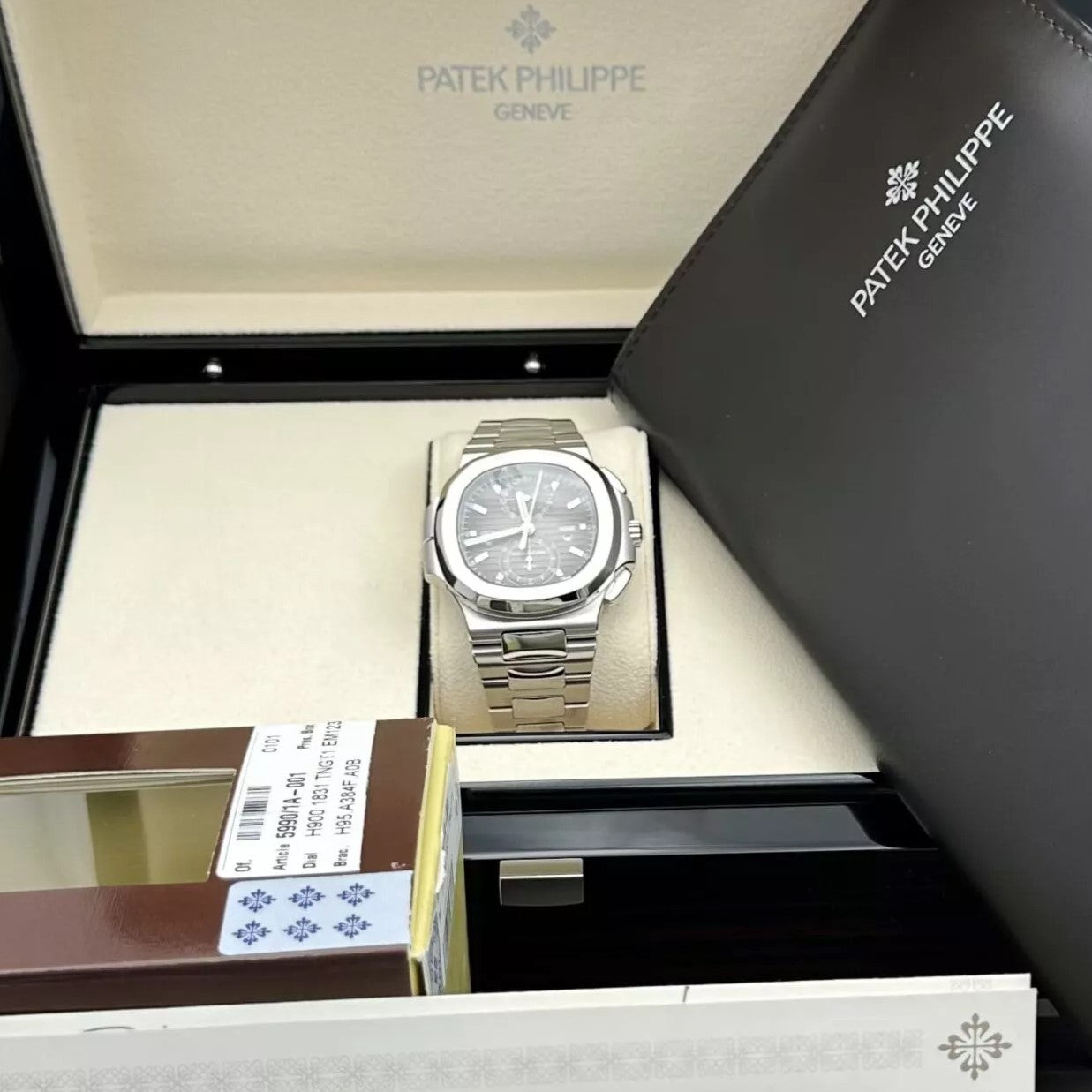 Patek Philippe Nautilus Travel Time